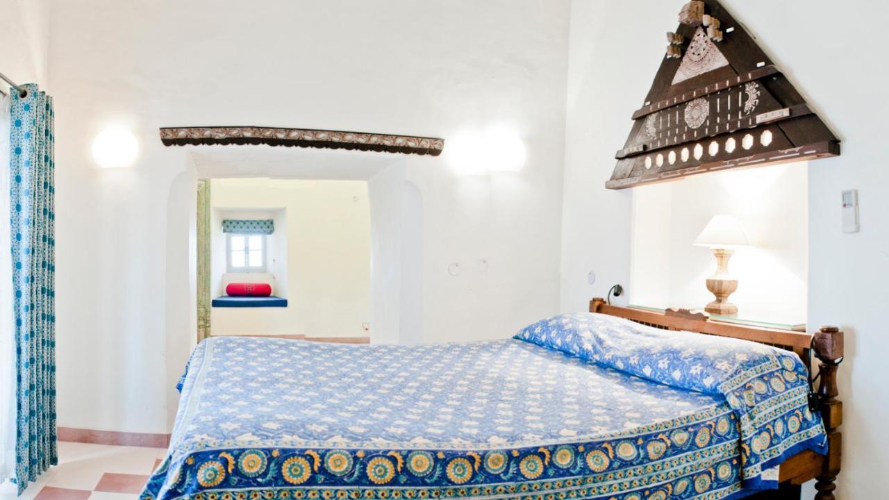 Neemrana'S - Tijara Fort Palace Екстер'єр фото