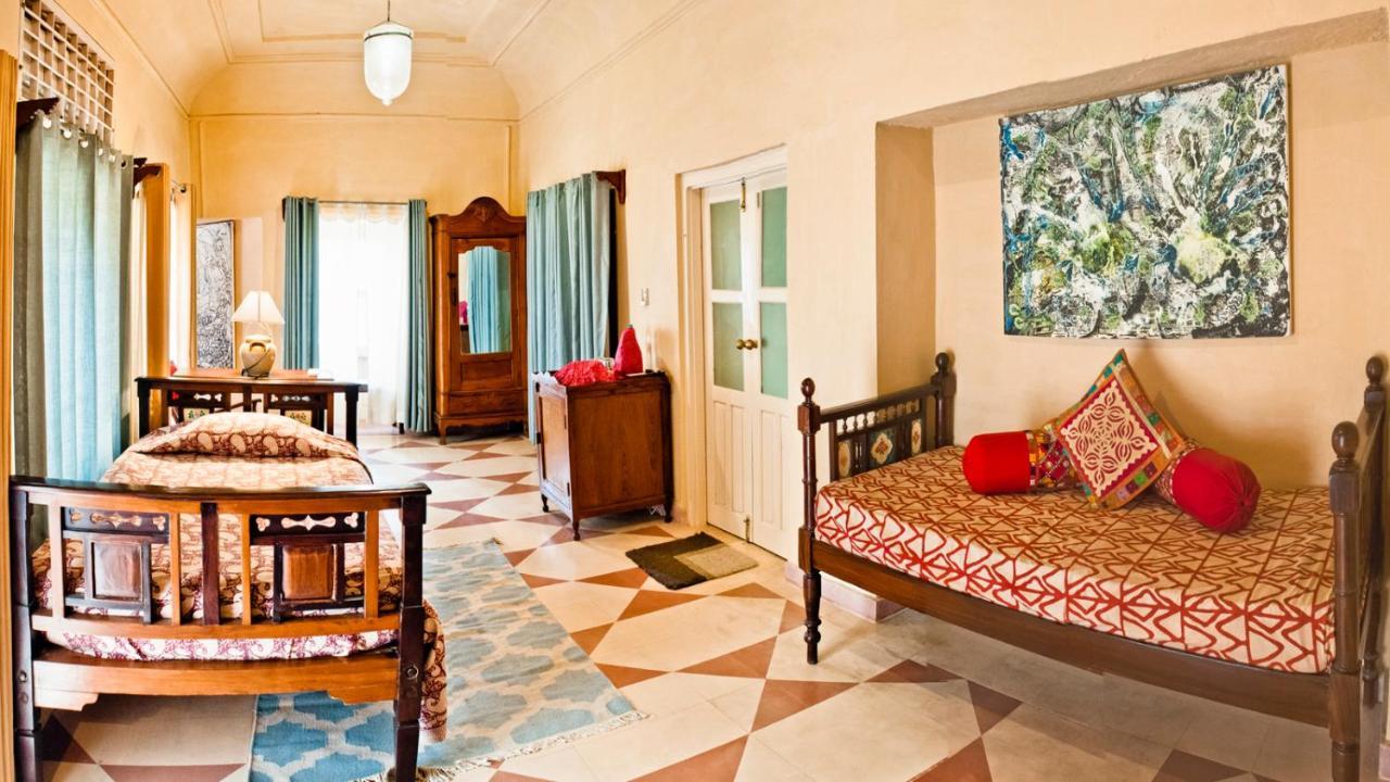Neemrana'S - Tijara Fort Palace Екстер'єр фото
